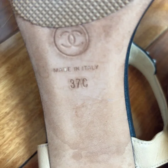 Chanel Black and Tan with pearls Women's Sandals - Picture 7 of 12